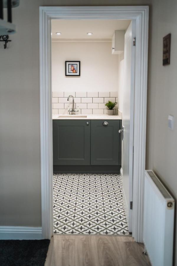 Otter'S Pocket Apartment Blandford Forum Bagian luar foto